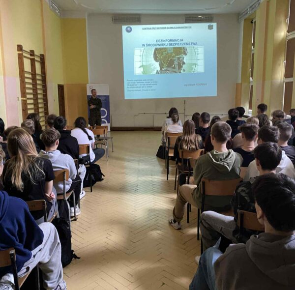 Polska i UE wobec dezinformacji – wspólne wyzwania