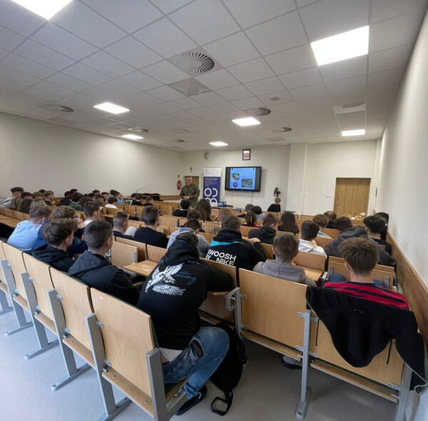 Lekcja o dezinformacji w Łopusznie